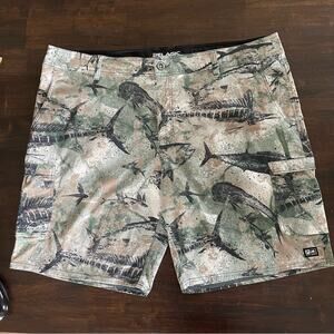 Pelagic Men's Madeira Cargo Hybrid Shorts Green Gyotaku Size 44 Fishing Angler